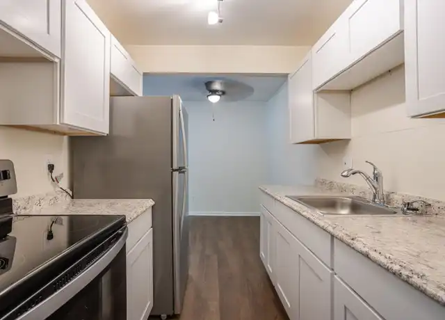 Property at 1630 Linden Dr Unit 946, Cincinnati, OH, 45224, 1 bed, 1 bath, [object Object]