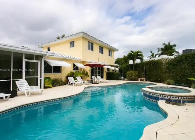 Property at 809 S 17th Ave, Hollywood, FL, 33020, 6 beds, 3 baths, [object Object]