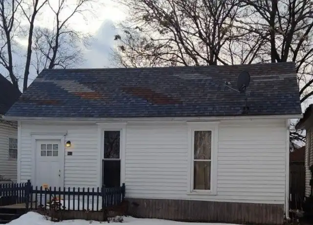 Property at 912 Willow Ave, Toledo, OH, 43605, 1 bed, 1 bath, [object Object]