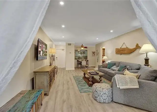Property at 2424 SE 17th St Unit 108B, Fort Lauderdale, FL, 33316, 1 bed, 1 bath, [object Object]