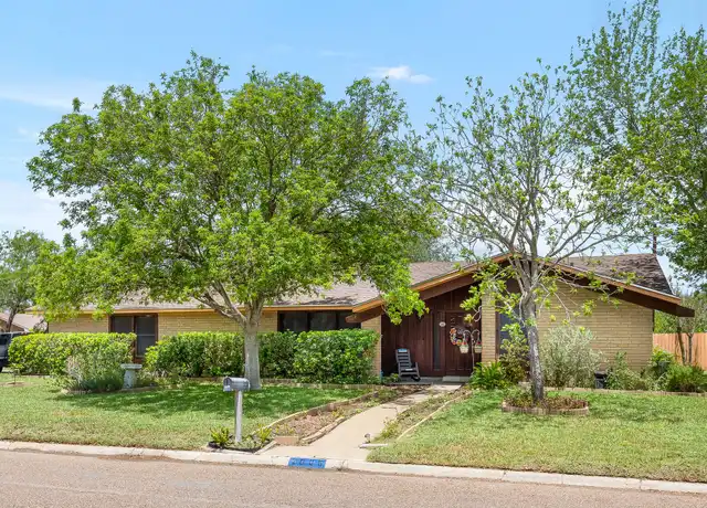 Property at 2005 Point West Dr, Edinburg, TX, 78539, 3 beds, 3 baths, [object Object]