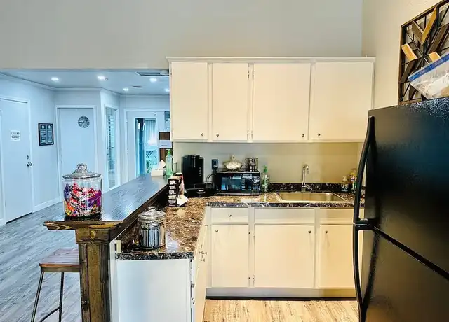 Property at Cimarron Apartments - 10 Cottonwood Ln, Canyon, TX, 79015, 1-2 bed, 1-2 bath, [object Object]