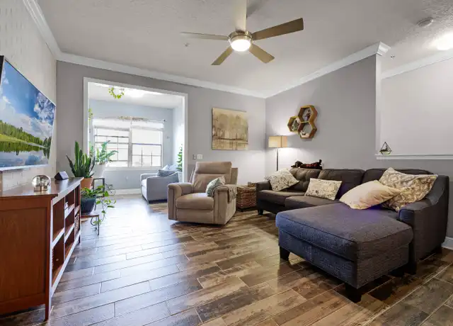 Property at 430 Southern Pecan Cir #207, Winter Garden, FL, 34787, 1 bed, 1 bath, [object Object]