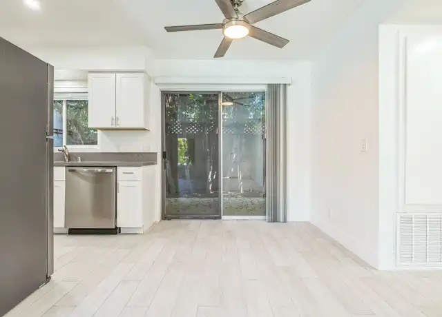 Property at 643 S Thornhill Rd Unit 7, Palm Springs, CA, 92264, 1 bed, 1 bath, [object Object]