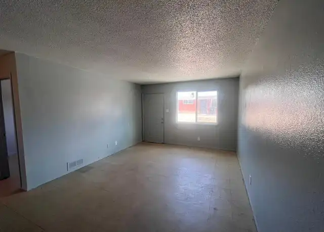 Property at 423 Dallas St SE Unit C, Albuquerque, NM, 87108, 2 beds, 1 bath, [object Object]