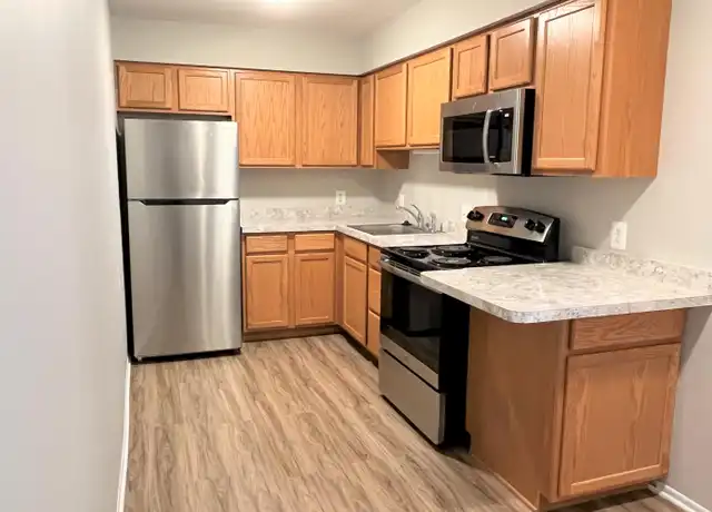 Property at 22040 Huron River Dr Unit D, Rockwood, MI, 48173, 1 bed, 1 bath, [object Object]