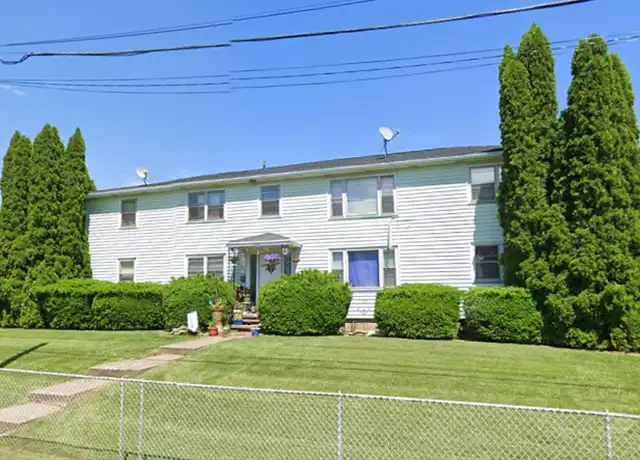 Property at 589 Rock Beach Rd, Rochester, NY, 14617, 2 beds, 1 bath, [object Object]