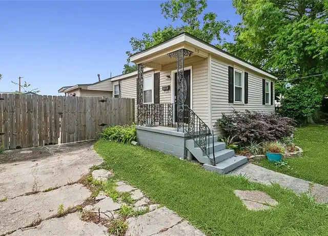 Property at 319 East Ave, New Orleans, LA, 70123, 3 beds, 1 bath, [object Object]