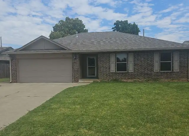 Property at 703 W 8th St, Edmond, OK, 73003, 3 beds, 2 baths, [object Object]