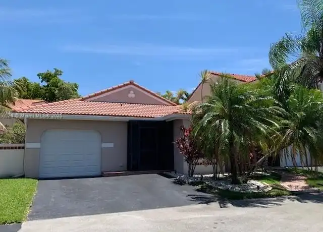 Property at 1334 Seagrape Cir, Weston, FL, 33326, 2 beds, 2 baths, [object Object]