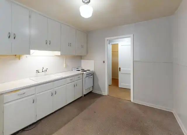 Property at 1119 E Thayer Ave Unit 2, Bismarck, ND, 58501, 1 bed, 1 bath, [object Object]