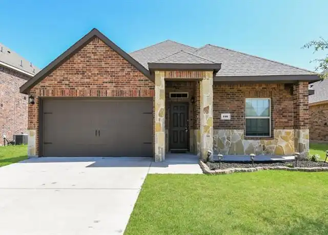 Property at 546 Clearlake Dr, Waxahachie, TX, 75165, 4 beds, 2 baths, [object Object]