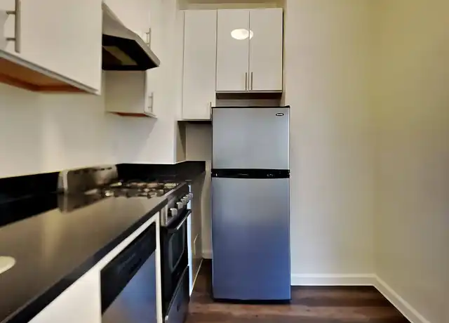 Property at 646 16th St, Oakland, CA, 94612, 0 beds, 1 bath, [object Object]
