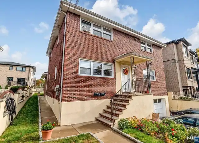 Property at 808 Inwood Ter Unit 2, Fort Lee, NJ, 07024, 2 beds, 1 bath, [object Object]
