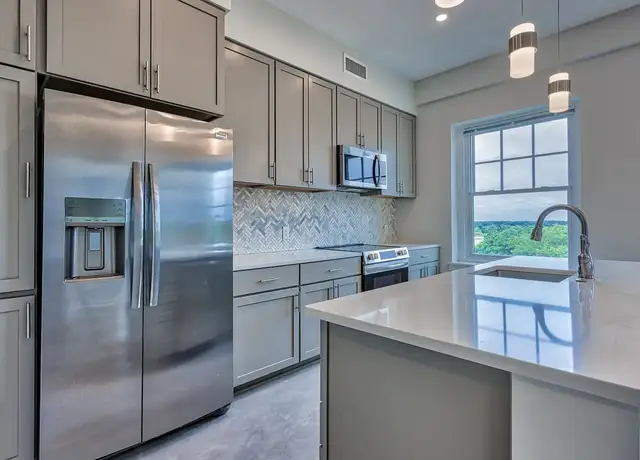 Photo of 181 N Main St, Suffolk, VA 23434