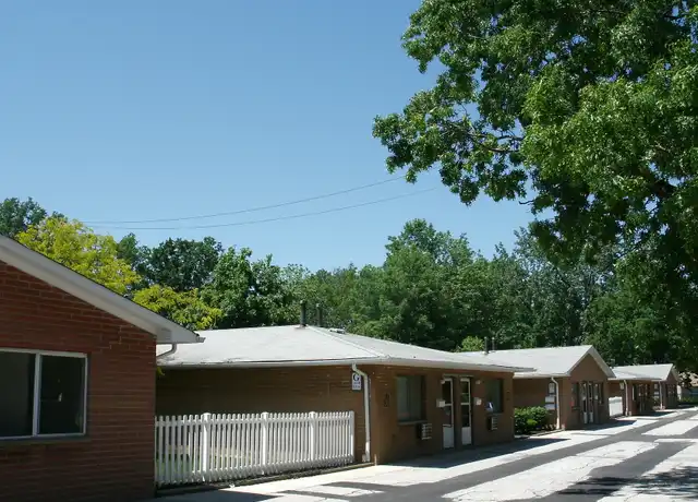 Property at 33145 Vine St Unit 1, Eastlake, OH, 44095, 1 bed, 1 bath, [object Object]