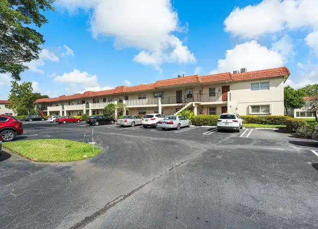 Property at 21 Abbey Ln #202, Delray Beach, FL, 33446, 2 beds, 2 baths, [object Object]