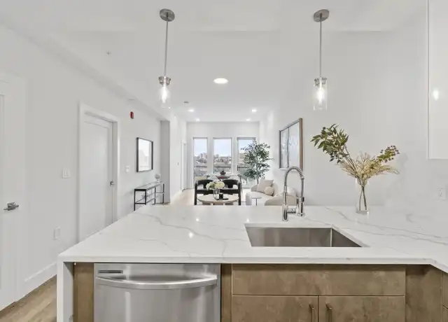 Property at 412 Whiton St Unit 304, Jersey City, NJ, 07304, 2 beds, 2 baths, [object Object]
