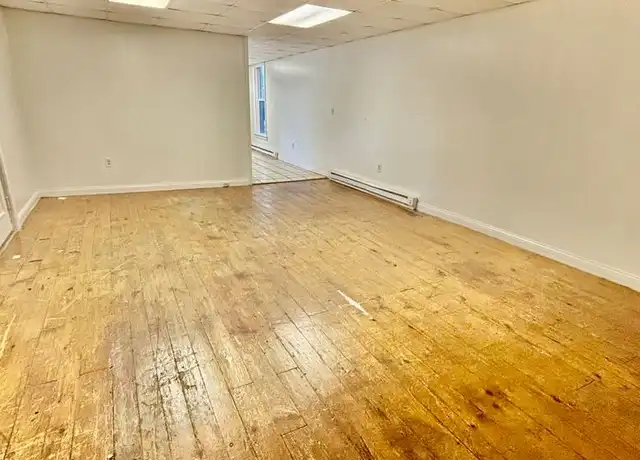 Property at 221 S Main St Unit 201, Cynthiana, KY, 41031, 1 bed, 1 bath, [object Object]