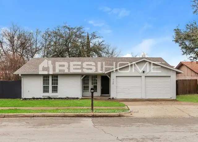 Property at 728 Thomas Chapel Dr, Arlington, TX, 76014, 3 beds, 2 baths, [object Object]
