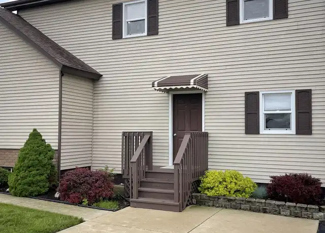 Property at 99 North Ave, Antioch, IL, 60002, 1 bed, 1 bath, [object Object]