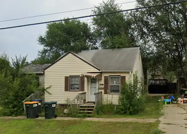 Property at 3034 N Lewis Ave, Sioux Falls, SD, 57104, 2 beds, 1 bath, [object Object]