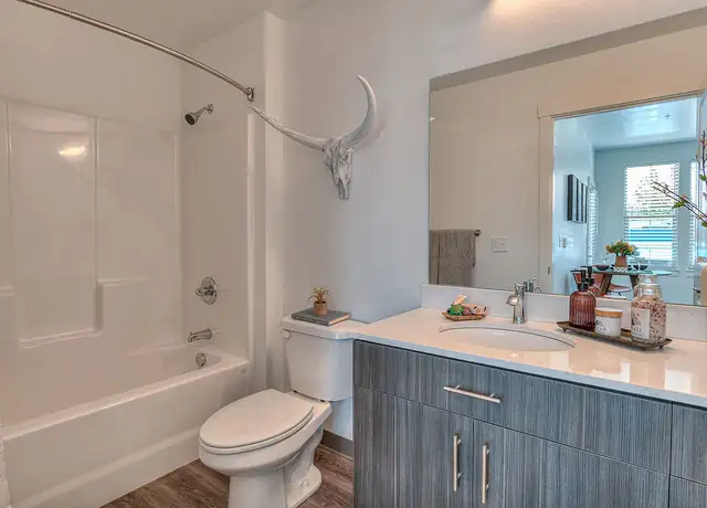 Photo of 63158 Deschutes Market Rd, Bend, OR 97701