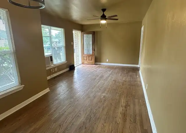 Property at 218 Chelsea Dr, San Antonio, TX, 78213, 3 beds, 1 bath, [object Object]