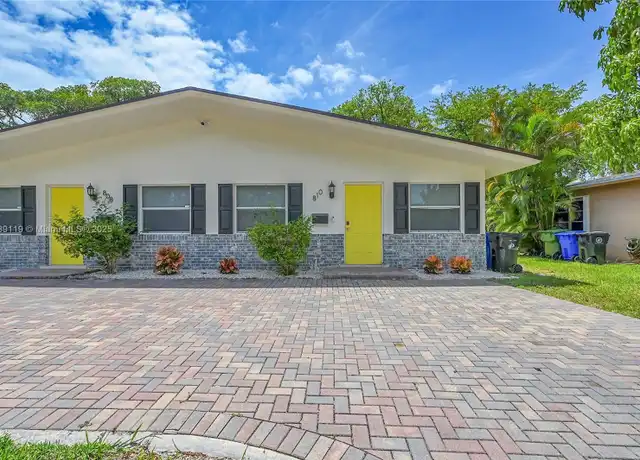 Property at 810 SW 12th Ct Unit 12, Fort Lauderdale, FL, 33315, 3 beds, 2 baths, [object Object]