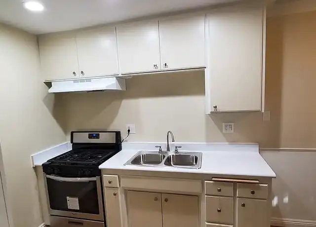 Property at Windsor Apartments - 1401 S Magnolia Ave, Monrovia, CA, 91016, 2 beds, 1 bath, [object Object]