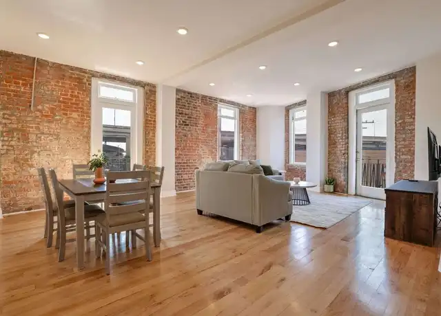 Property at Annunciation Street 1050 - Annunciation St Unit 1049443P, New Orleans, LA, 70130, 2-3 beds, 2 baths, [object Object]
