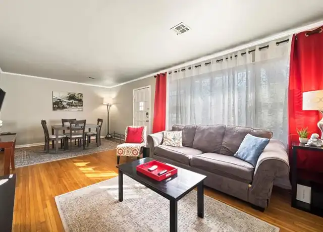 Property at 4518 S Quaker Ave, Tulsa, OK, 74105, 3 beds, 1 bath, [object Object]