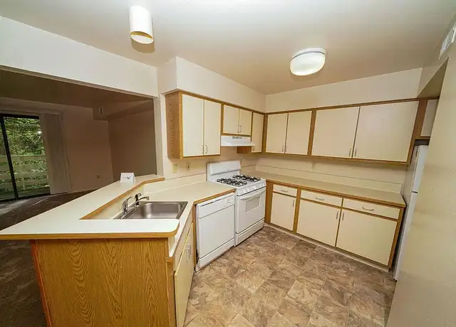 Photo of 2210 E Cork St, Kalamazoo, MI 49001