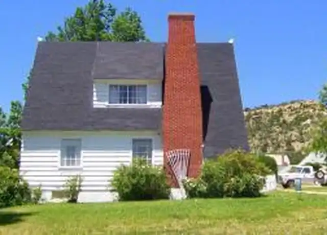 Property at 800 Park St, Trinidad, CO, 81082, 3 beds, 1.5 baths, [object Object]