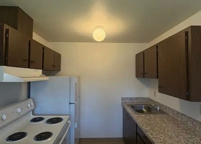 Property at 14207 C St S Unit C-07, Tacoma, WA, 98444, 1 bed, 1 bath, [object Object]
