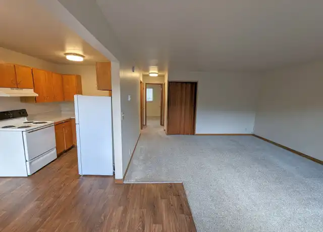 Property at 3200 NE 140th St Unit 10, Seattle, WA, 98125, 2 beds, 1 bath, [object Object]