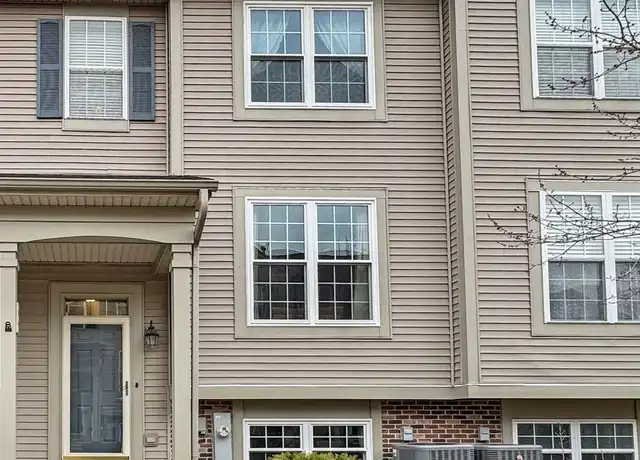 Property at 751 Cherry Creek Dr Unit 751, Grayslake, IL, 60030, 2 beds, 2.5 baths, [object Object]