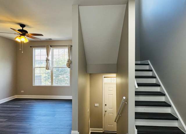 Photo of 751 Cherry Creek Dr Unit 751, Grayslake, IL 60030