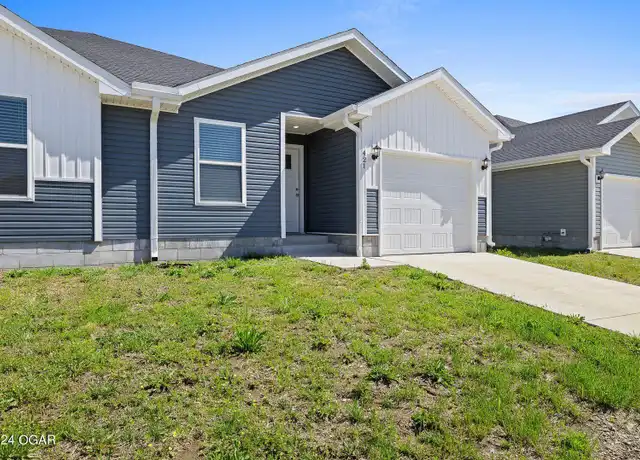Property at 421 Alex Jordan Dr, Duenweg, MO, 64841, 3 beds, 2 baths, [object Object]