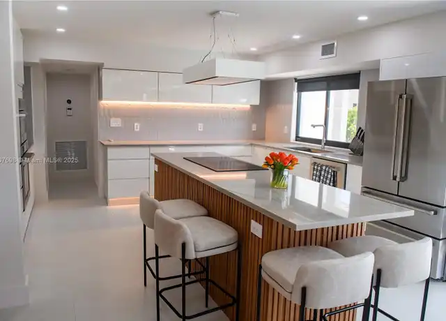 Property at 1240 NE 27th Ter, Pompano Beach, FL, 33062, 4 beds, 4 baths, [object Object]