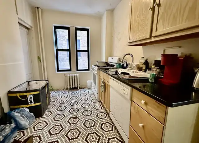 Property at 452 Park Dr #2, Boston, MA, 02215, 3 beds, 1 bath, [object Object]
