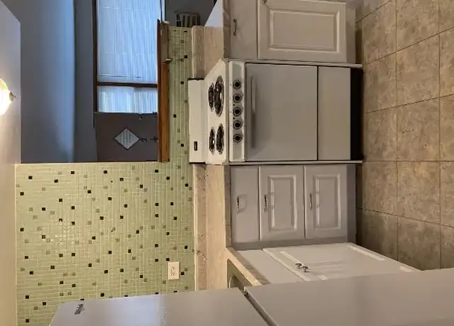 Property at 1419 Broadway St, Melrose Park, IL, 60160, 1 bed, 1 bath, [object Object]
