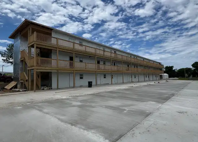 Property at 1106 S Mitchell St Unit H, Warrensburg, MO, 64093, 1 bed, 1 bath, [object Object]
