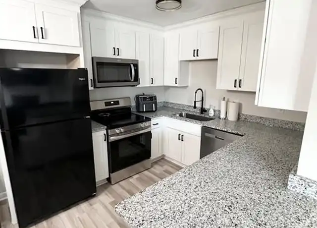 Property at 9532 5th Bay St Unit F, Norfolk, VA, 23518, 2 beds, 1 bath, [object Object]