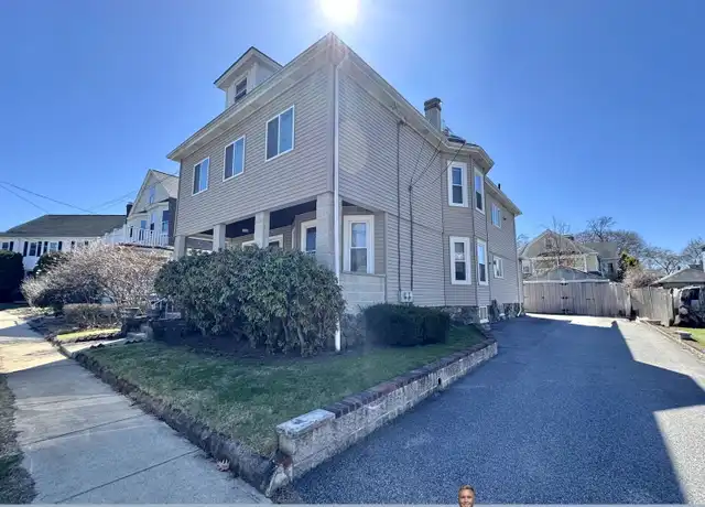 Property at 28 Faneuil Rd, Waltham, MA, 02452, 2 beds, 1 bath, [object Object]