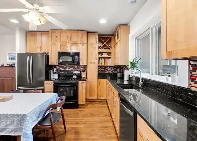 Property at 256 E St #1, South Boston, MA, 02127, 2 beds, 1.5 baths, [object Object]