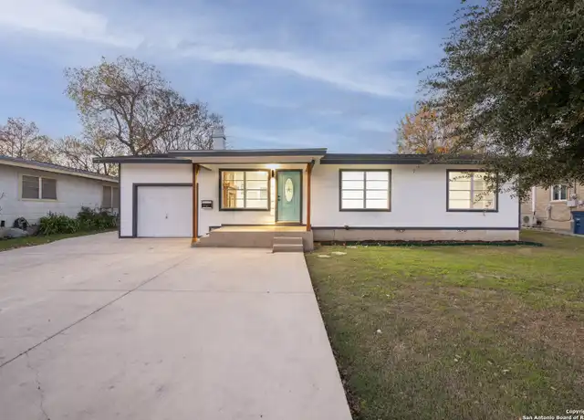 Property at 636 Southeast Ter, New Braunfels, TX, 78130, 3 beds, 2 baths, [object Object]