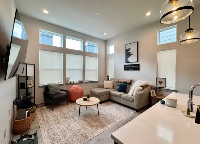 Property at 819 N Emile St, Houston, TX, 77020, 2 beds, 2.5 baths, [object Object]