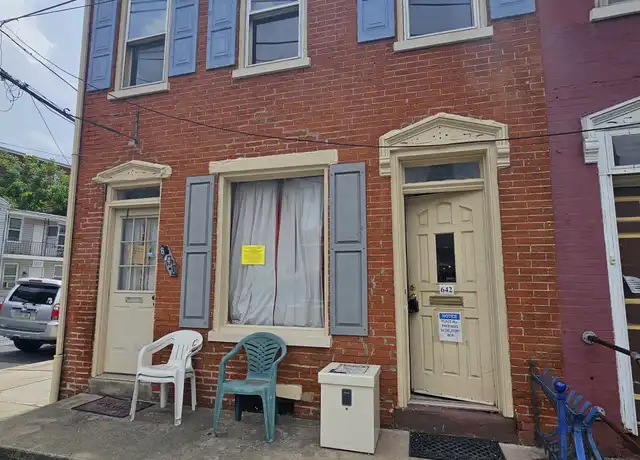 Property at 642 Columbia Ave, Lancaster, PA, 17603, 2 beds, 1 bath, [object Object]