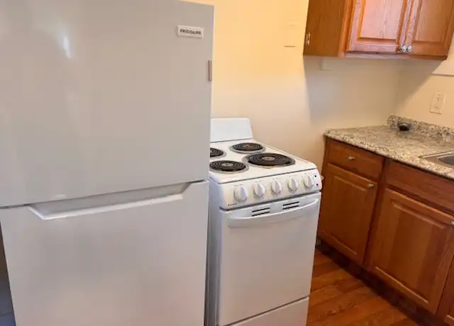 Property at 2 Belmont St Unit B, Malden, MA, 02148, 1 bed, 1 bath, [object Object]